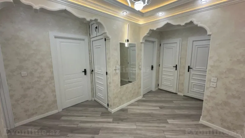 Satılır 4 otaqlı Mənzil Köhnə tikili 100 m² Əhmədli