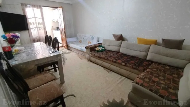 Satılır 2 otaqlı Mənzil Köhnə tikili 50 m² 8-ci kilometr