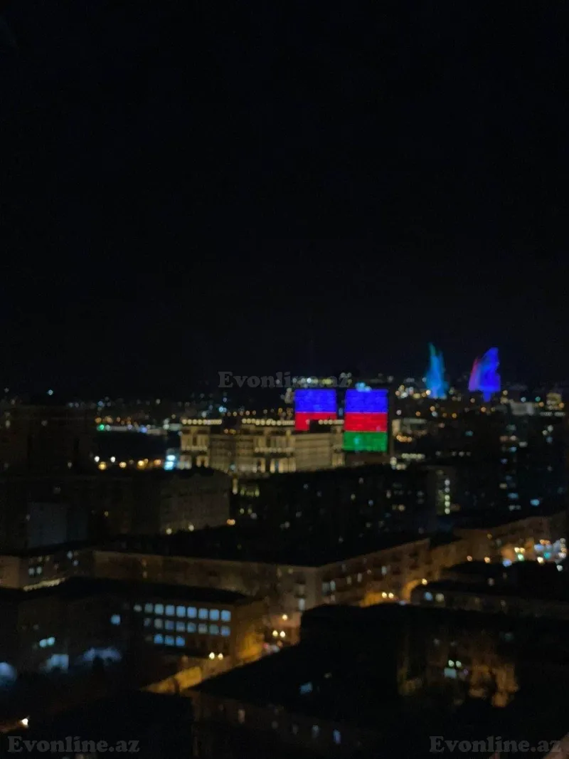 Satılır 3 otaqlı Mənzil Yeni tikili 81.3 m² 28 May m.