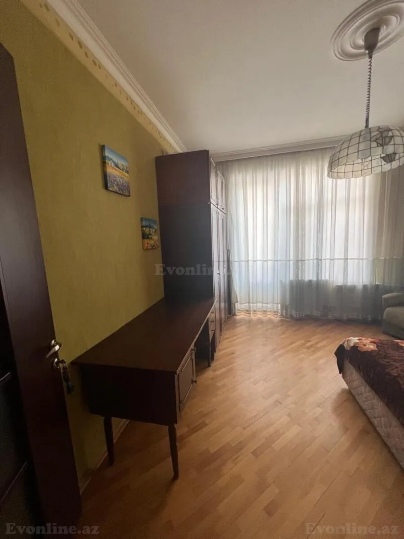 Kirayə verilir 3 otaqlı Mənzil Köhnə tikili 80 m² Nəriman Nərimanov m. - şəkil 8