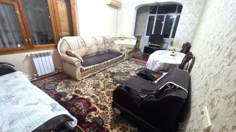 Kirayə verilir 3 otaqlı Mənzil Köhnə tikili 88 m² Memar Əcəmi m.