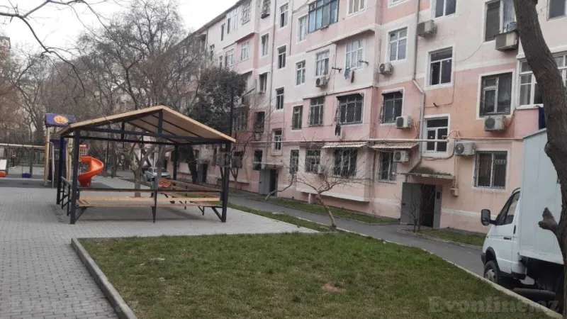 Satılır 3 otaqlı Mənzil Köhnə tikili 70 m² 3-cü mikrorayon - şəkil 3