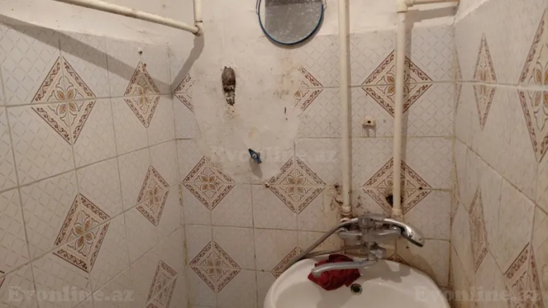 Kirayə verilir 2 otaqlı Mənzil Köhnə tikili 45 m² 7-ci mikrorayon - şəkil 2