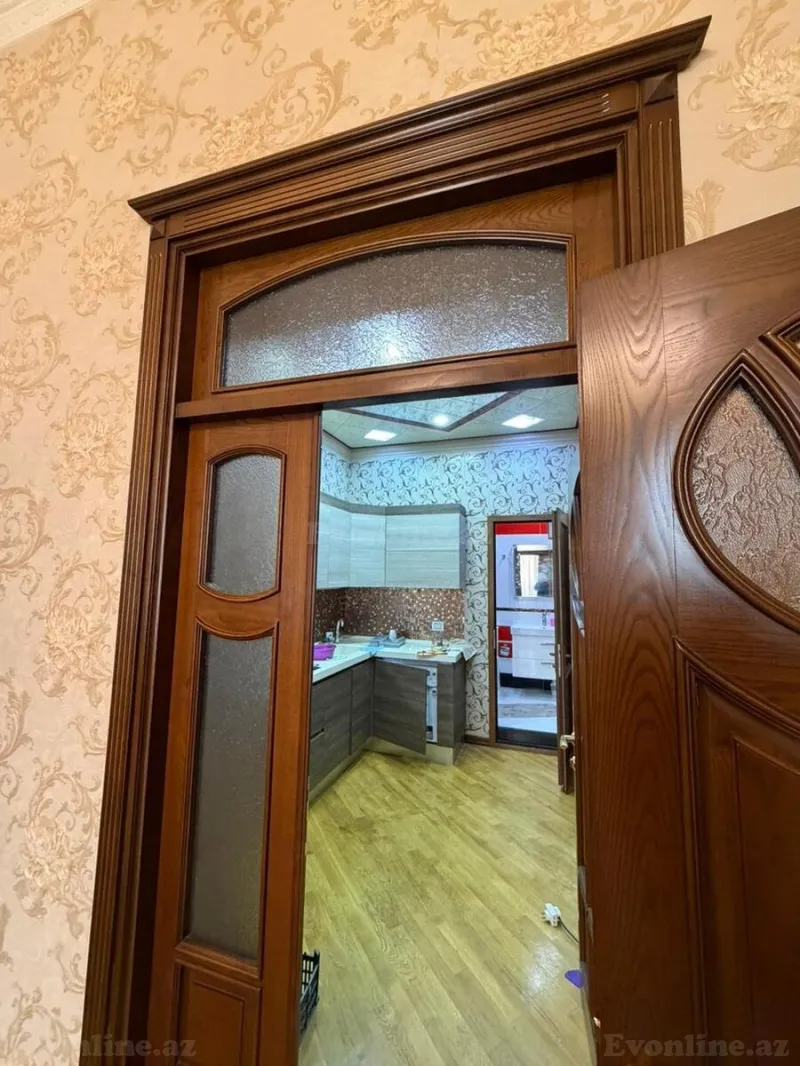 Kirayə verilir 3 otaqlı Mənzil Köhnə tikili 105 m² Sahil m. - şəkil 3