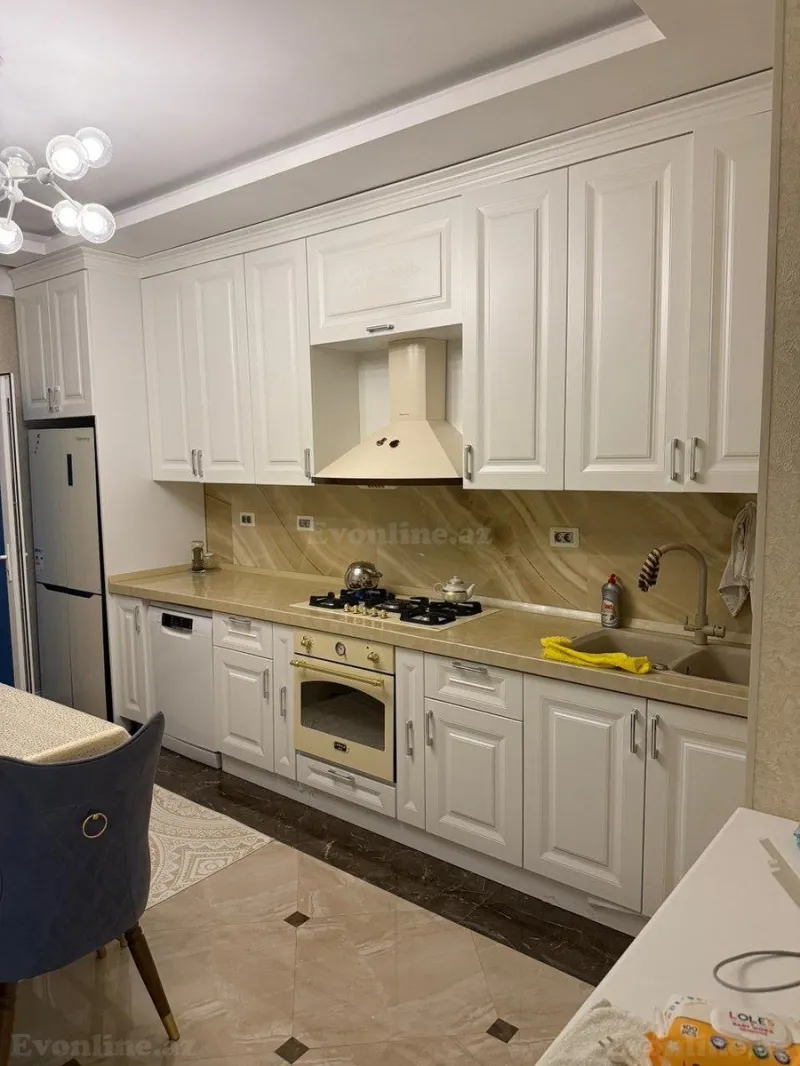 Satılır 3 otaqlı Mənzil Yeni tikili 145 m² 8-ci kilometr