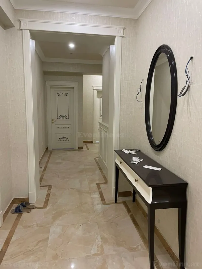 6 otaqlı Mənzil 250 m² Yasamal Kirayə verilir
