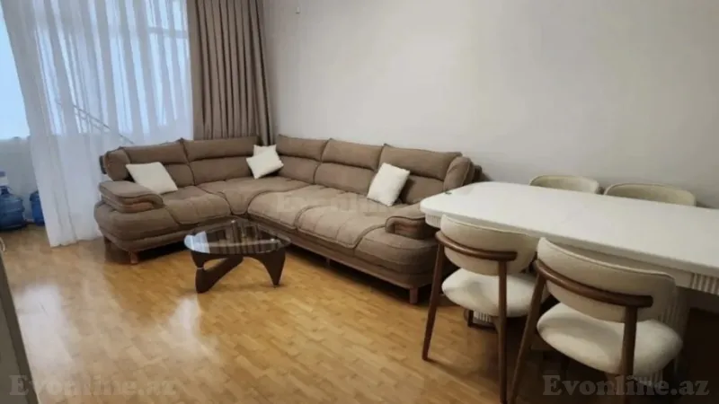 Kirayə verilir 3 otaqlı Mənzil Köhnə tikili 100 m² Kubinka