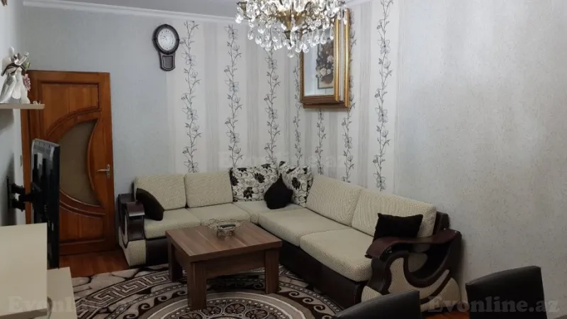 Kirayə verilir 3 otaqlı Mənzil Köhnə tikili 75 m² Xalqlar Dostluğu m.