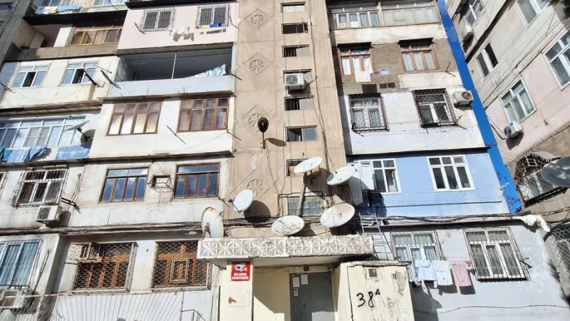 Satılır 1 otaqlı Mənzil Köhnə tikili 45 m² 8-ci mikrorayon