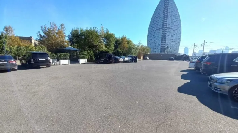 Satılır 4 otaqlı Mənzil Yeni tikili 200 m² Nərimanov r. - şəkil 2