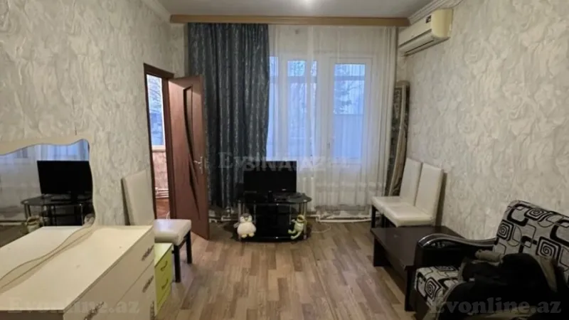 Satılır 2 otaqlı Mənzil Köhnə tikili 45 m² 3-cü mikrorayon