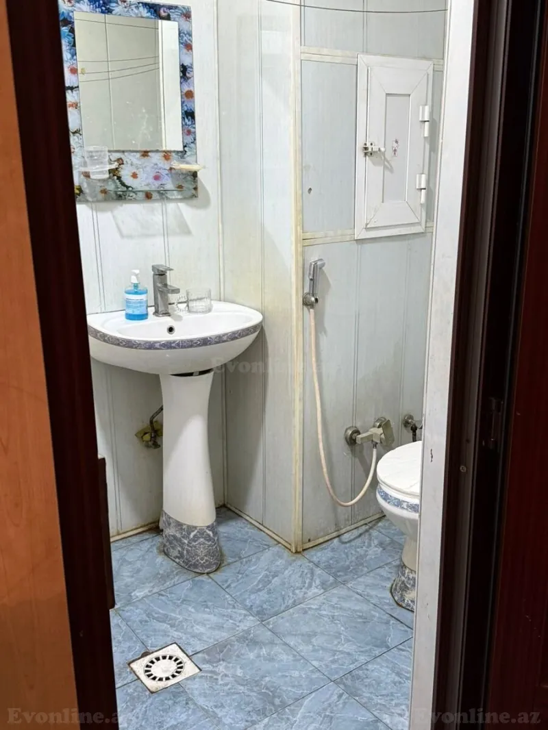 Kirayə verilir 2 otaqlı Mənzil Köhnə tikili 50 m² 3-cü mikrorayon - şəkil 4