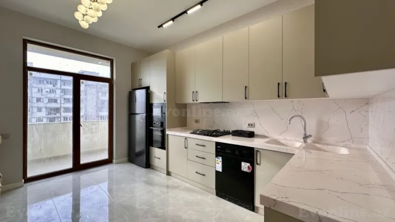 Satılır 3 otaqlı Mənzil Yeni tikili 145 m² Yasamal r. - şəkil 2