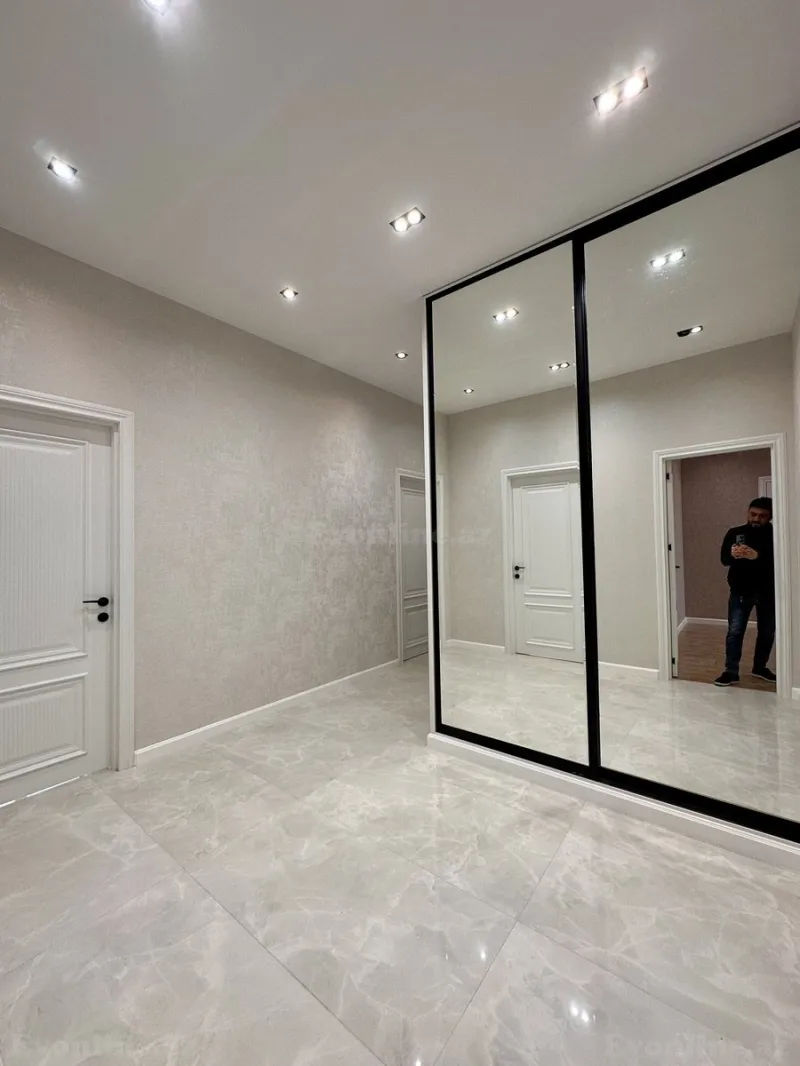 Satılır 3 otaqlı Mənzil Yeni tikili 145 m² Yasamal r. - şəkil 20