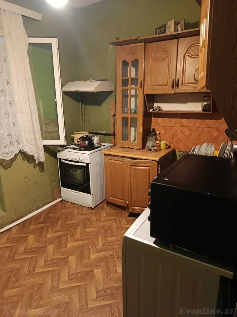 Satılır 3 otaqlı Mənzil Köhnə tikili 75 m² Xalqlar Dostluğu m. - şəkil 8