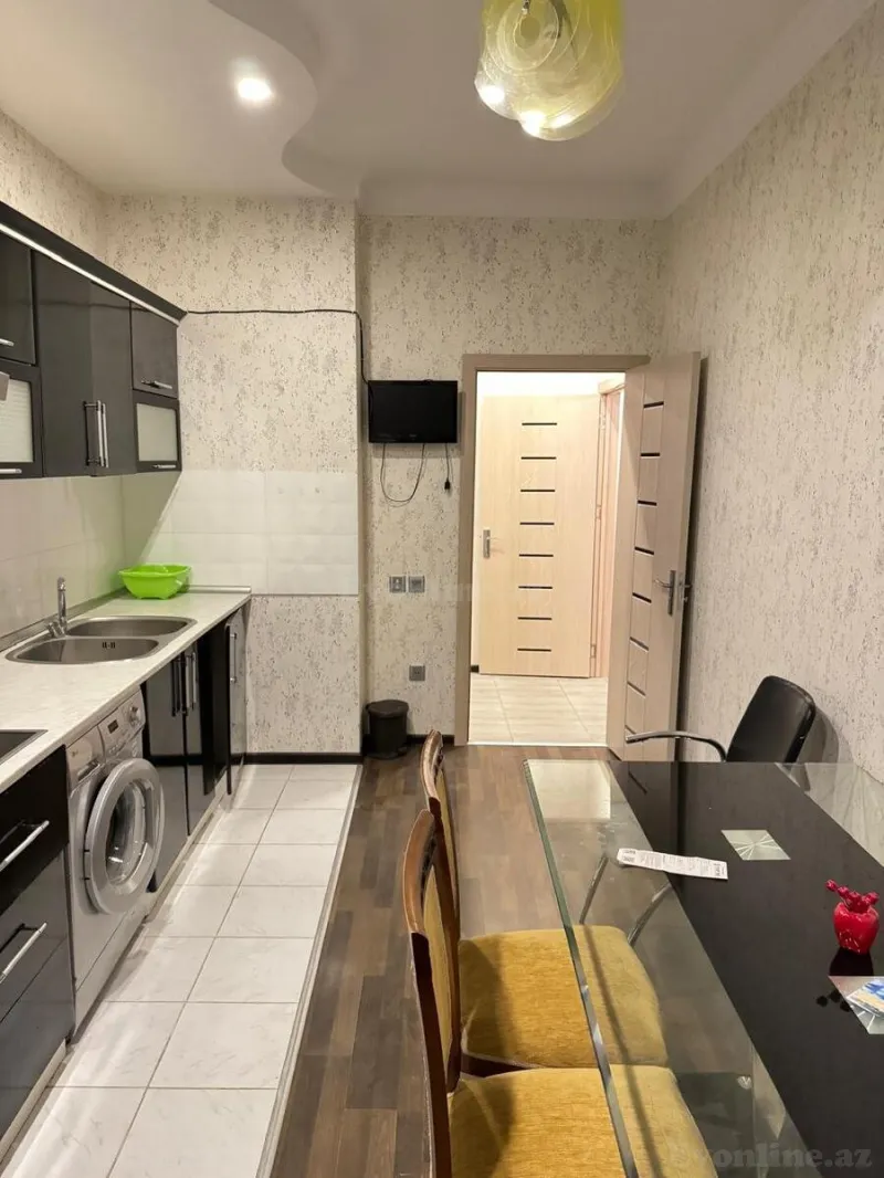 Kirayə verilir 2 otaqlı Mənzil Yeni tikili 100 m² 7-ci mikrorayon - şəkil 17