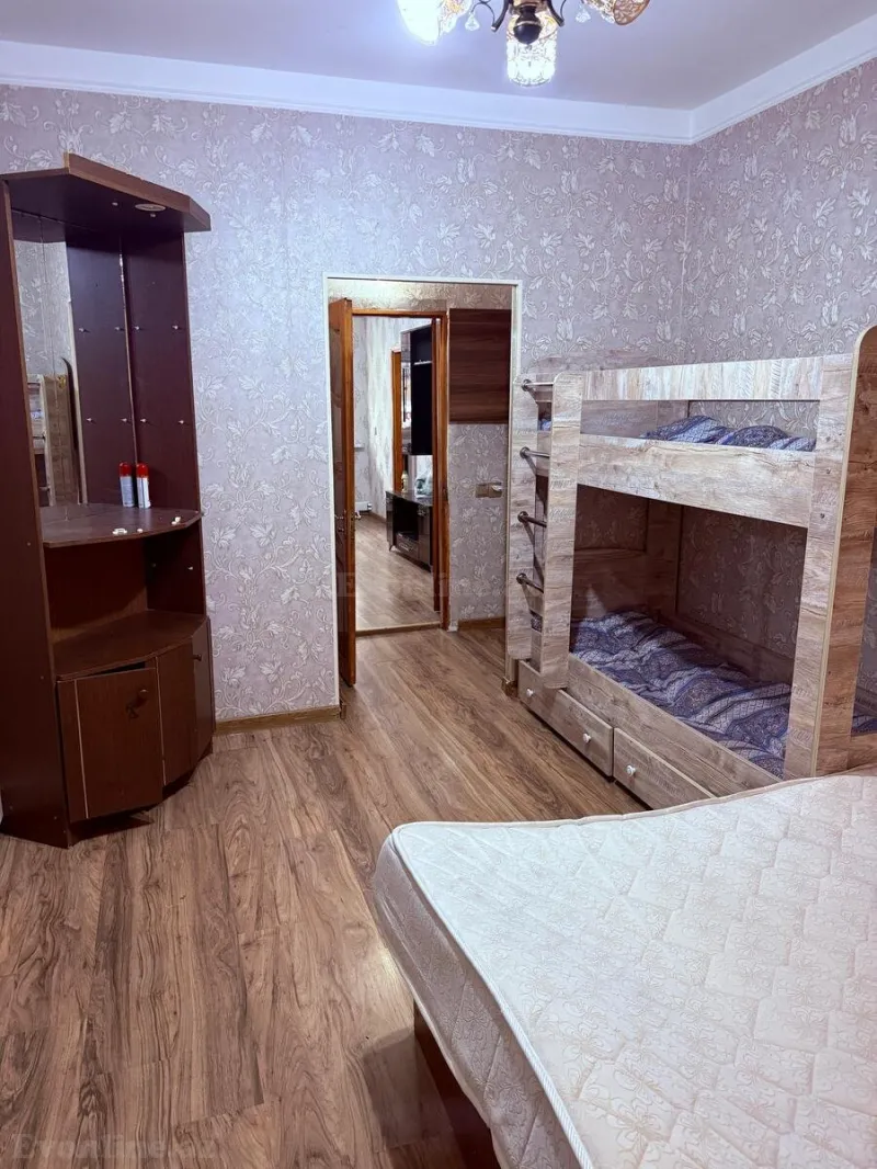 Kirayə verilir 3 otaqlı Mənzil Köhnə tikili 65 m² 2-ci mikrorayon - şəkil 2