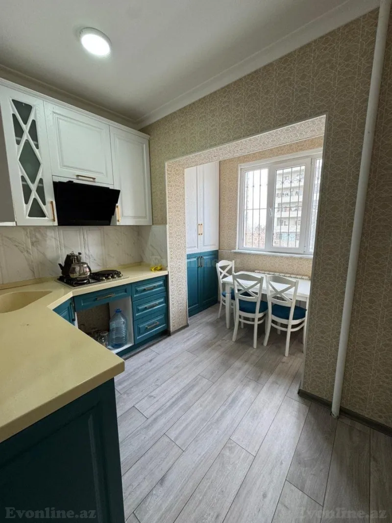 Satılır 2 otaqlı Mənzil Köhnə tikili 65 m² Xətai r. - şəkil 6