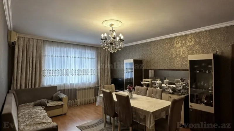 Satılır 4 otaqlı Mənzil Köhnə tikili 100 m² Yasamal