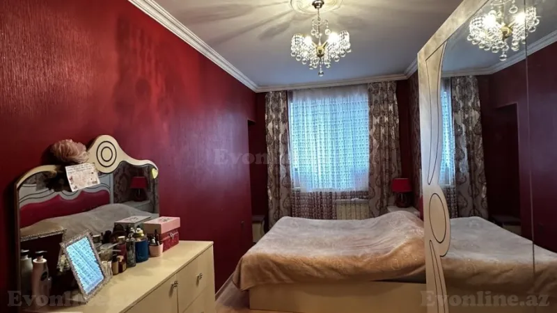 Satılır 4 otaqlı Mənzil Köhnə tikili 100 m² Yasamal - şəkil 13