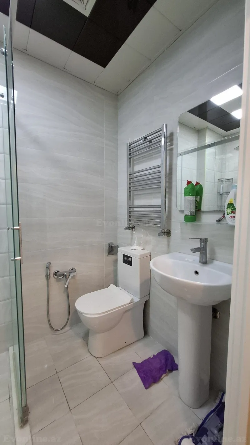 Kirayə verilir 2 otaqlı Mənzil Yeni tikili 60 m² 8-ci mikrorayon - şəkil 14