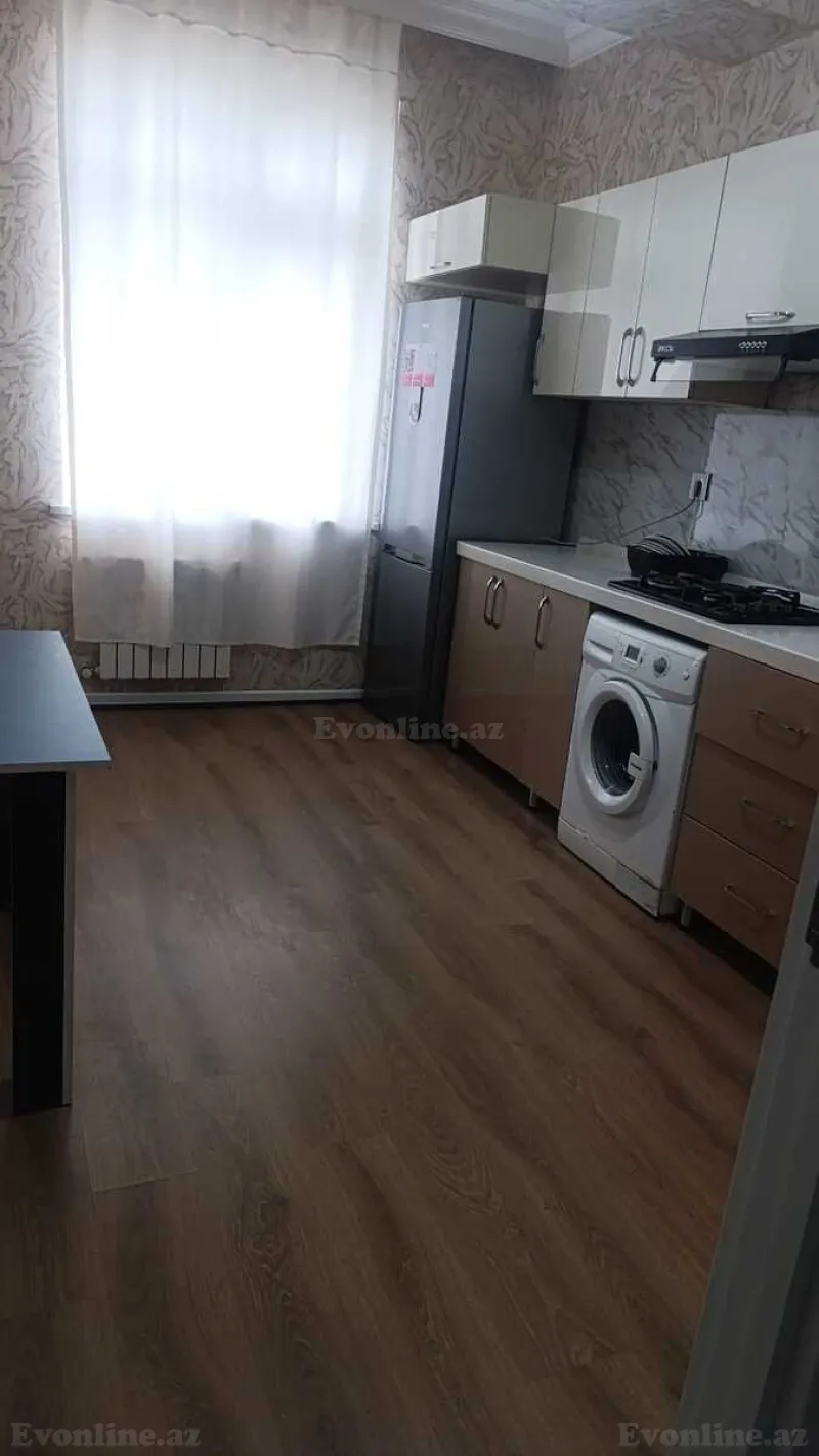 Kirayə verilir 2 otaqlı Mənzil Yeni tikili 81 m² Saray