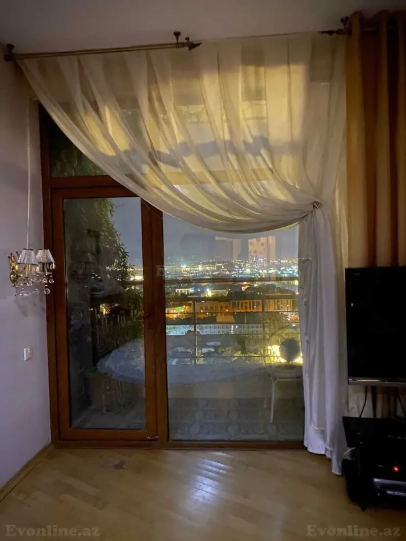 Satılır 3 otaqlı Mənzil Yeni tikili 110 m² Neftçilər m. - şəkil 3