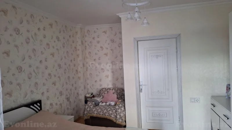 Qazaxda 2 otaqlı mənzil satılır