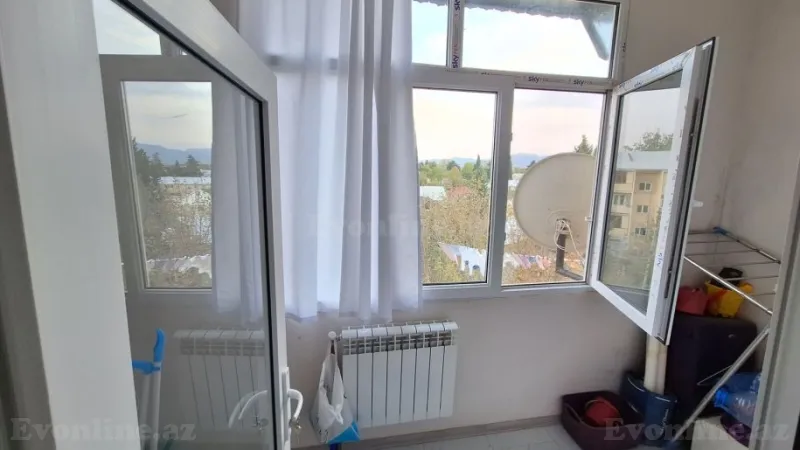 Satılır 2 otaqlı Mənzil Köhnə tikili 62.7 m² Qazax - şəkil 2