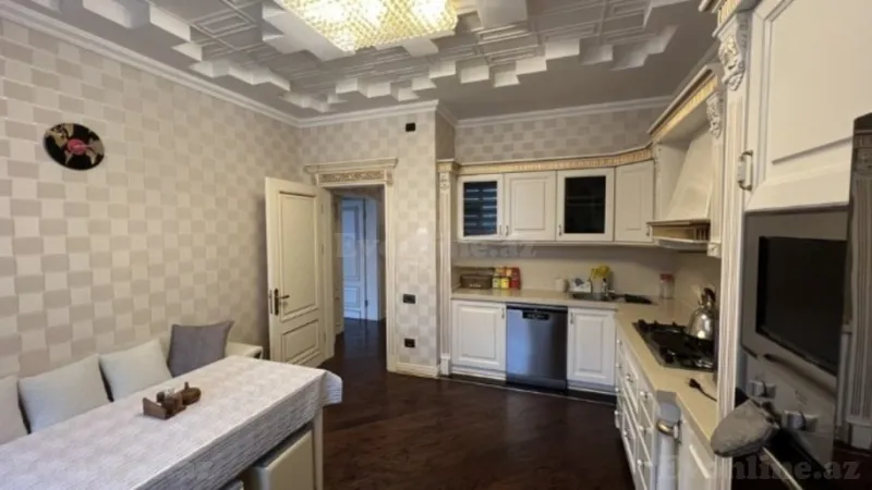 Kirayə verilir 3 otaqlı Mənzil Yeni tikili 153 m² Nərimanov r. - şəkil 6