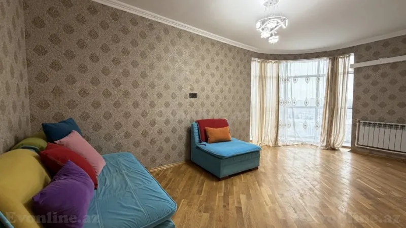 Satılır 3 otaqlı Mənzil Köhnə tikili 115 m² Sabunçu r.