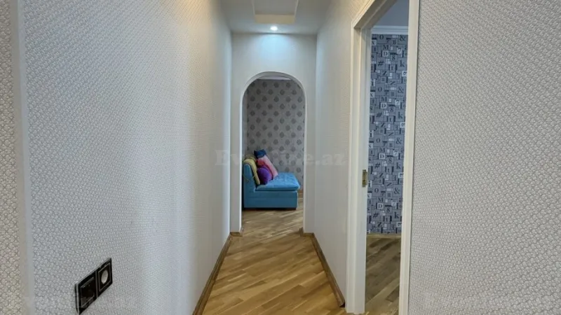 Satılır 3 otaqlı Mənzil Köhnə tikili 115 m² Sabunçu r. - şəkil 13