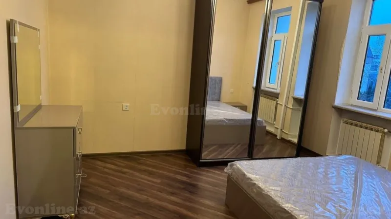 Kirayə verilir 4 otaqlı Mənzil Yeni tikili 120 m² Nəsimi m. - şəkil 10