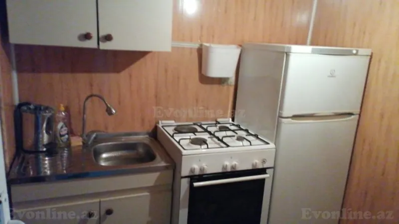 Kirayə verilir 1 otaqlı Mənzil Köhnə tikili 25 m² Suraxanı r. - şəkil 2