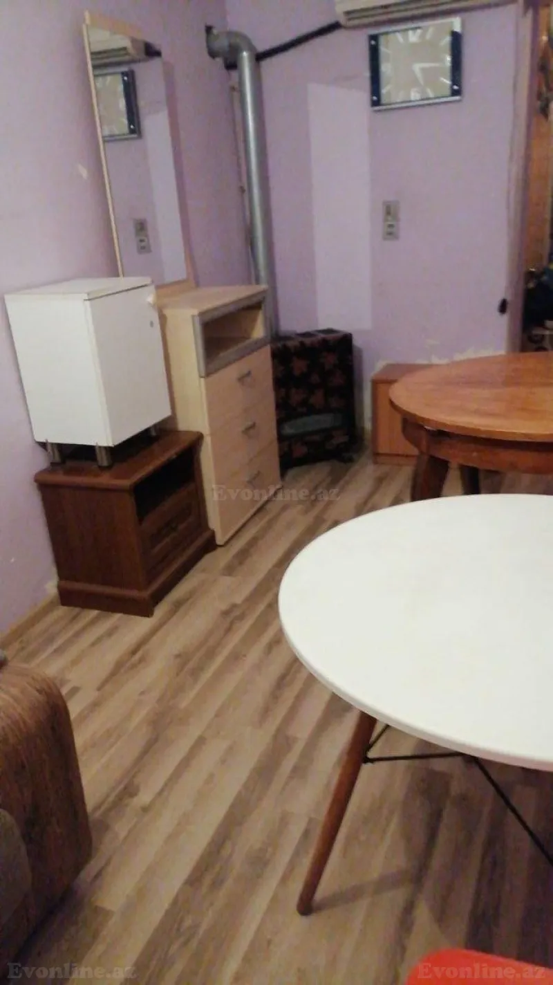 Kirayə verilir 1 otaqlı Mənzil Köhnə tikili 25 m² Suraxanı r. - şəkil 3