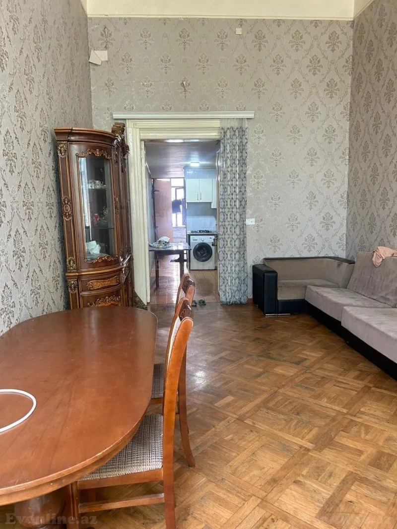 Kirayə verilir 2 otaqlı Mənzil Köhnə tikili 37 m² 28 May m.