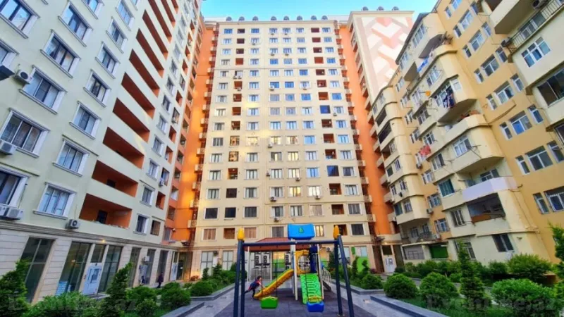 Kirayə verilir 3 otaqlı Mənzil Yeni tikili 100 m² Elmlər Akademiyası m.