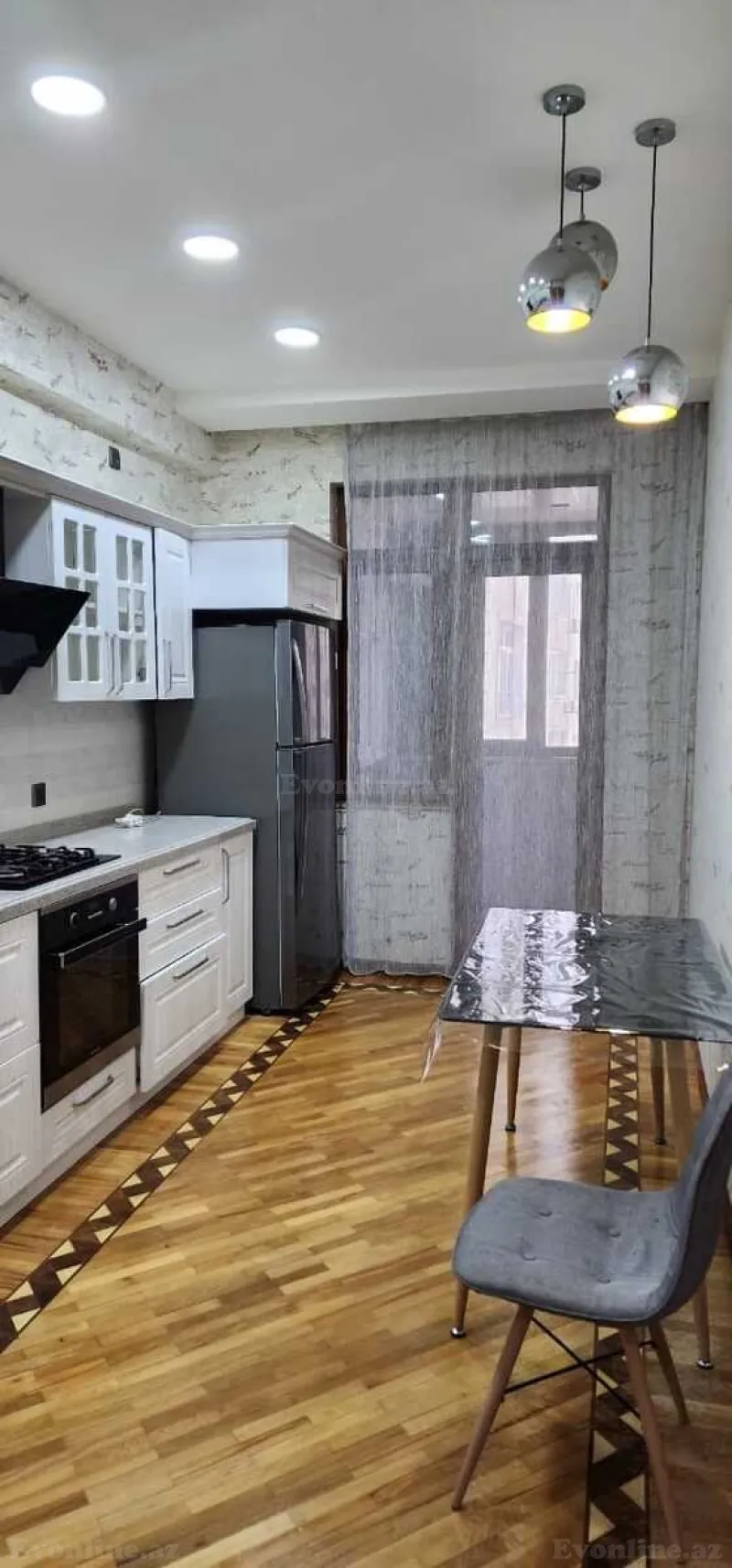 Kirayə verilir 2 otaqlı Mənzil Yeni tikili 95 m² Neftçilər m. - şəkil 16