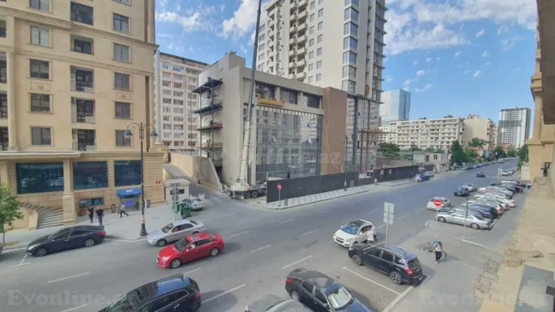 Kirayə verilir 3 otaqlı Mənzil Yeni tikili 155 m² Xətai m. - şəkil 18