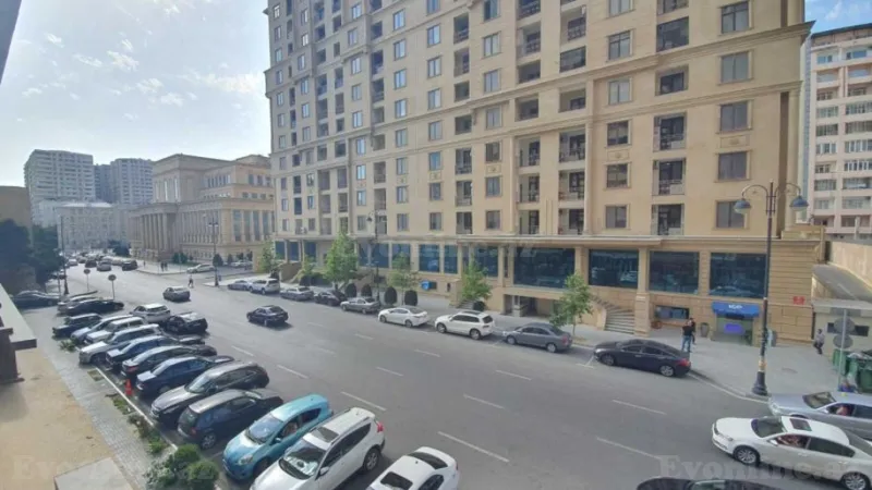 Kirayə verilir 3 otaqlı Mənzil Yeni tikili 155 m² Xətai m. - şəkil 19