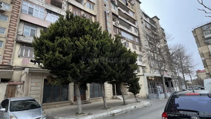 Satılır 2 otaqlı Mənzil Köhnə tikili 65 m² 9-cu mikrorayon