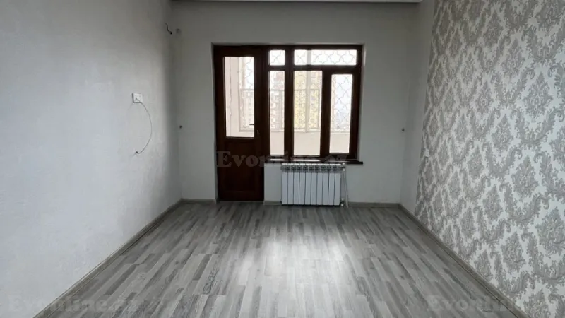 Satılır 2 otaqlı Mənzil Köhnə tikili 65 m² 9-cu mikrorayon - şəkil 2