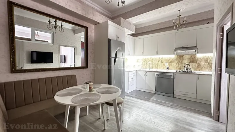 Kirayə verilir 2 otaqlı Mənzil Yeni tikili 50 m² 28 May m.
