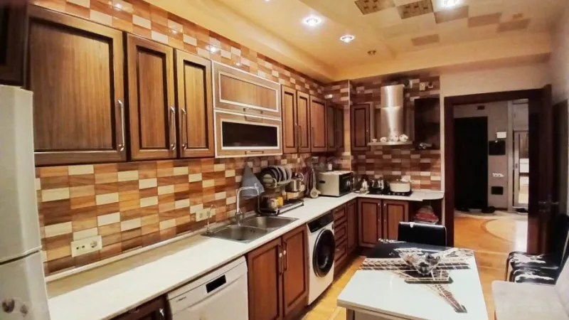 Satılır 4 otaqlı Mənzil Yeni tikili 162 m² Qara Qarayev m. - şəkil 10