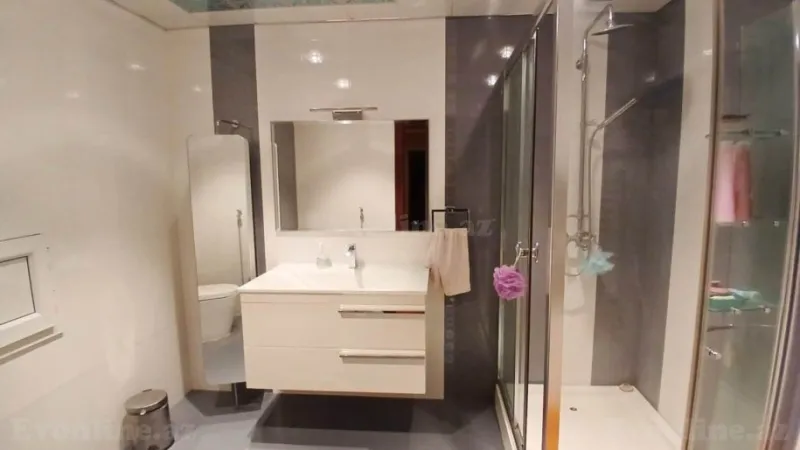 Satılır 4 otaqlı Mənzil Yeni tikili 162 m² Qara Qarayev m. - şəkil 12