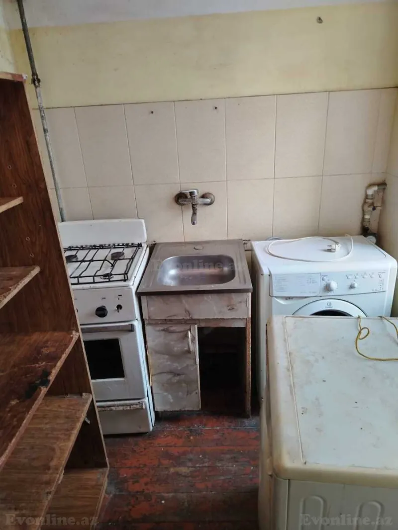 Satılır 2 otaqlı Mənzil Köhnə tikili 50 m² Lökbatan