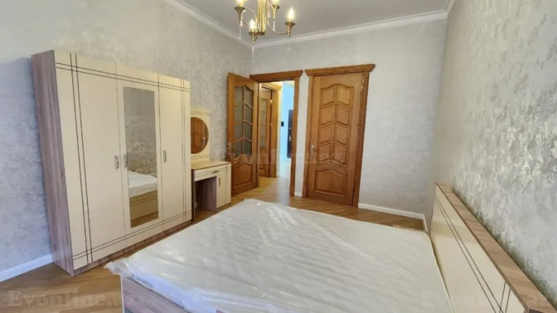 Kirayə verilir 3 otaqlı Mənzil Yeni tikili 150 m² Nəsimi r. - şəkil 4