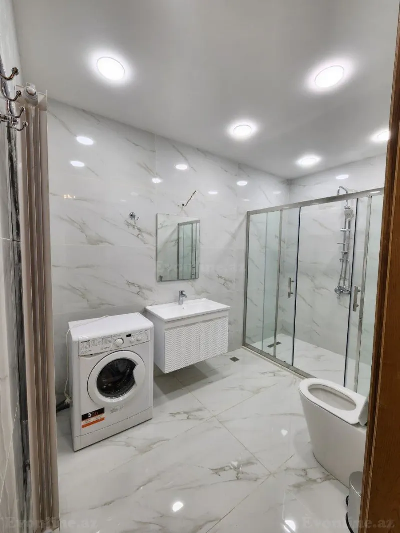 Kirayə verilir 3 otaqlı Mənzil Yeni tikili 150 m² Nəsimi r. - şəkil 9