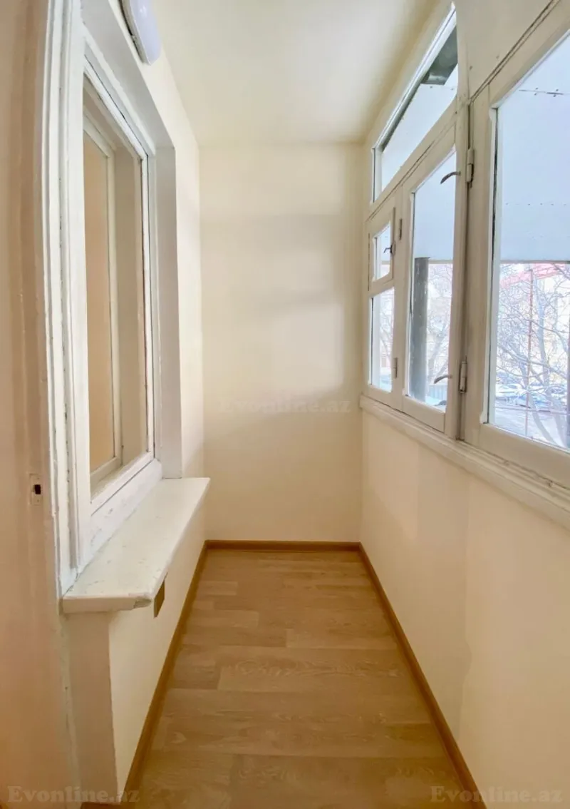 Satılır 2 otaqlı Mənzil Köhnə tikili 50 m² Yasamal r. - şəkil 9