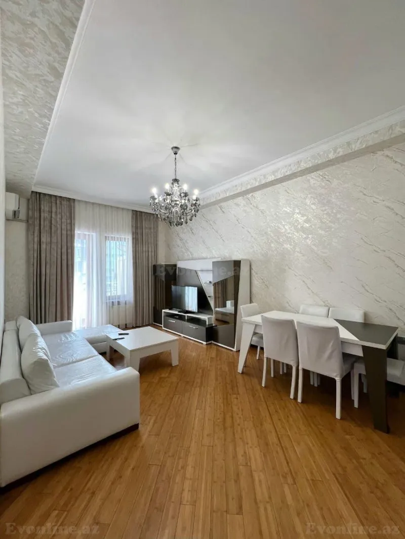 Satılır 2 otaqlı Mənzil Yeni tikili 78 m² 8 Noyabr m.